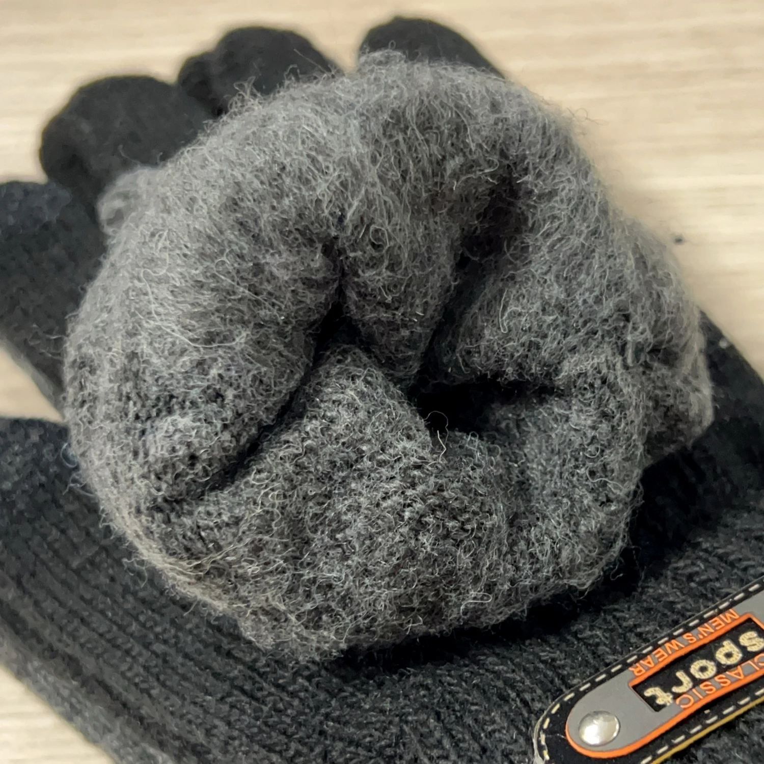 Вязаные перчатки с сенсорным экраном - Фотография_3