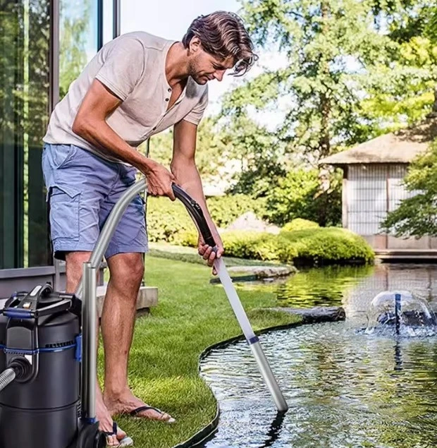 Пруд, машина для всасывания сточных вод - Фотография_3