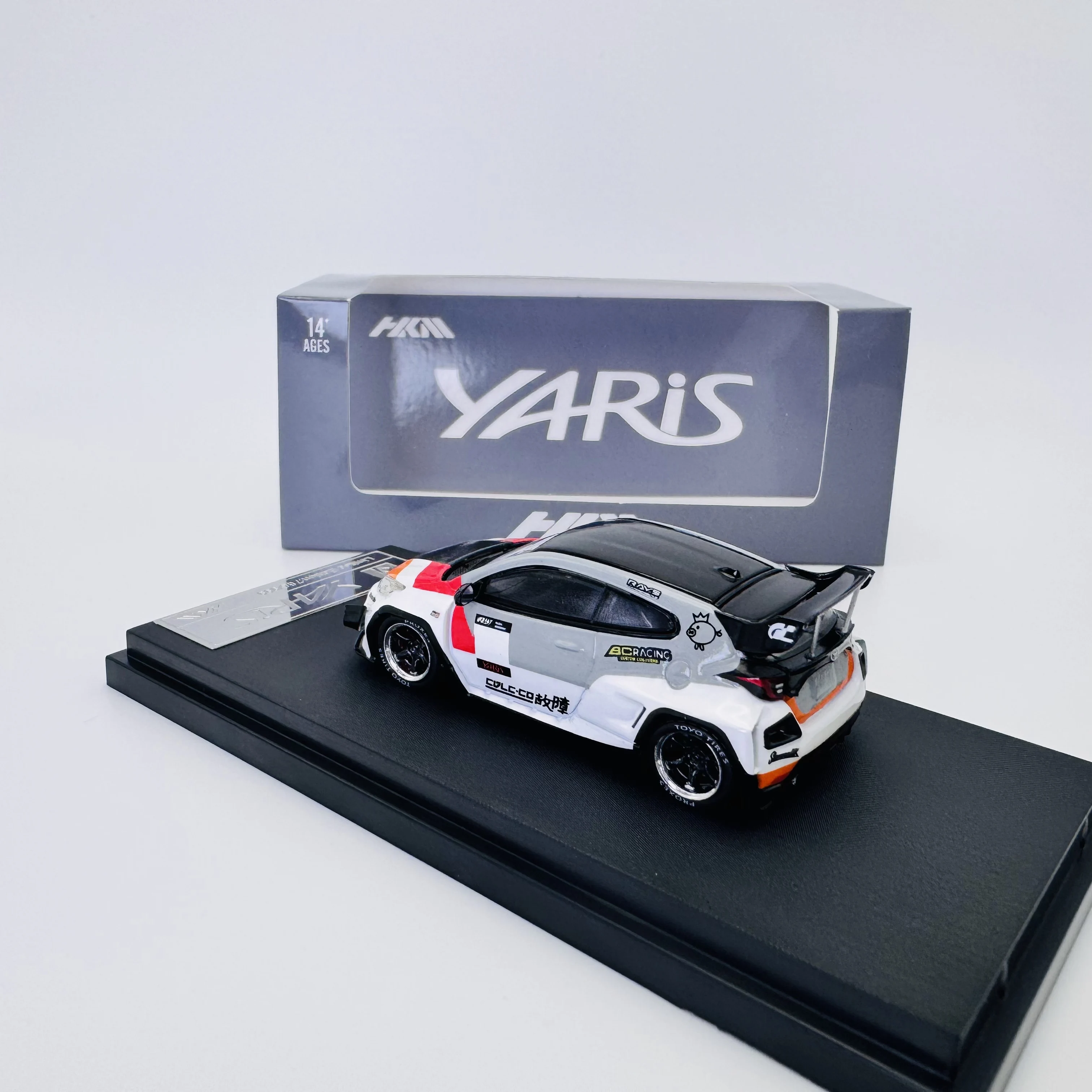 Hkm 1:64 gr yaris dazzling rocket - Фотография_3