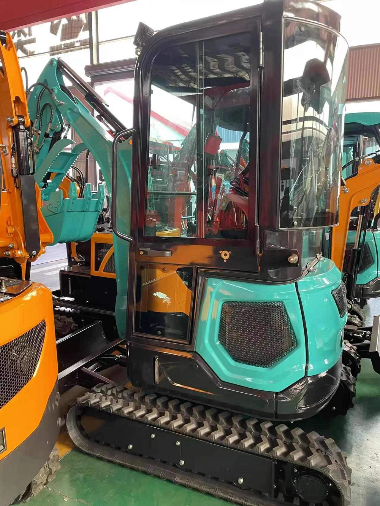 Мини-экскаваторы емкостью 1