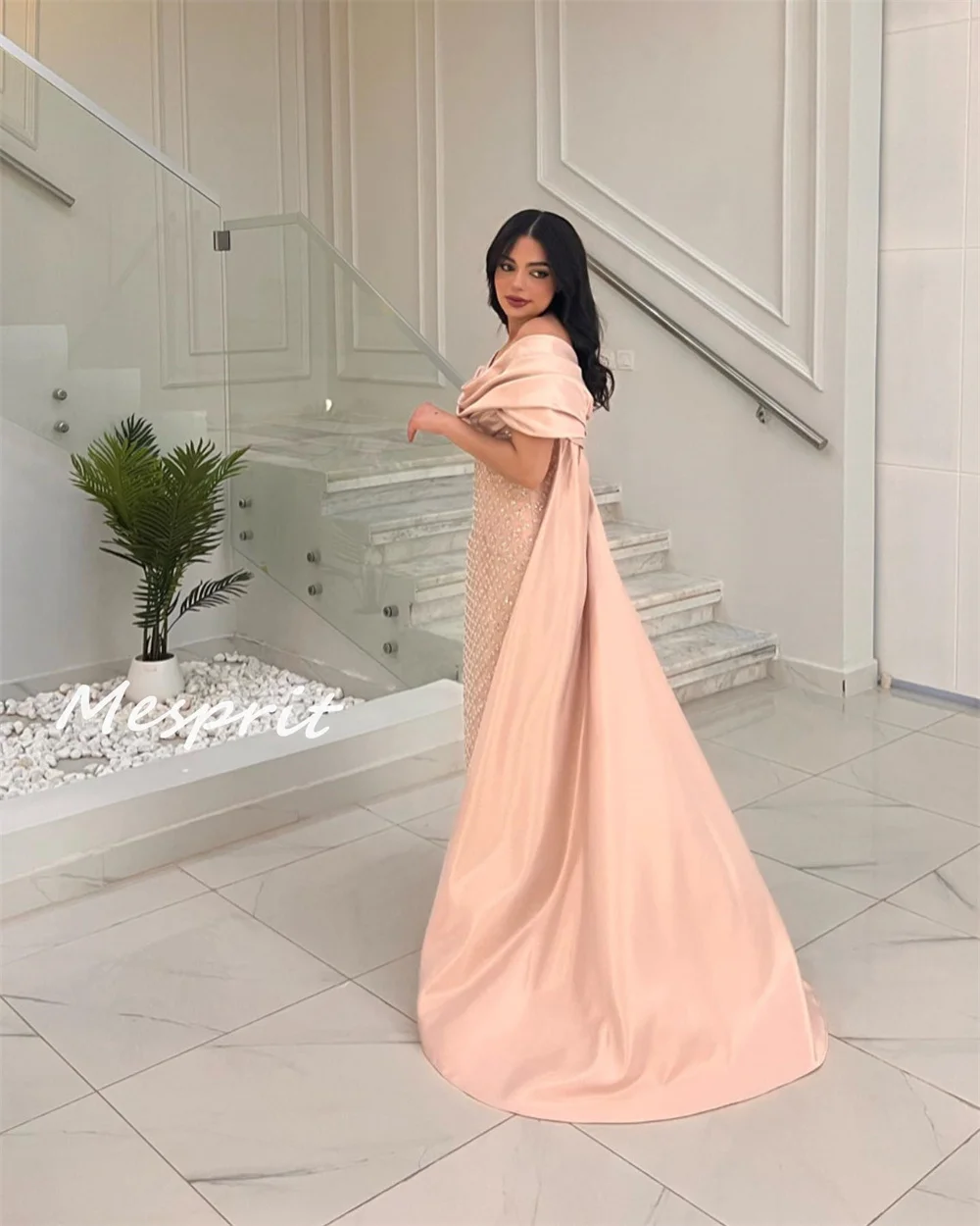 Изысканное вечернее платье jiayigong sparkle с открытыми плечами и кистью - Фотография_4