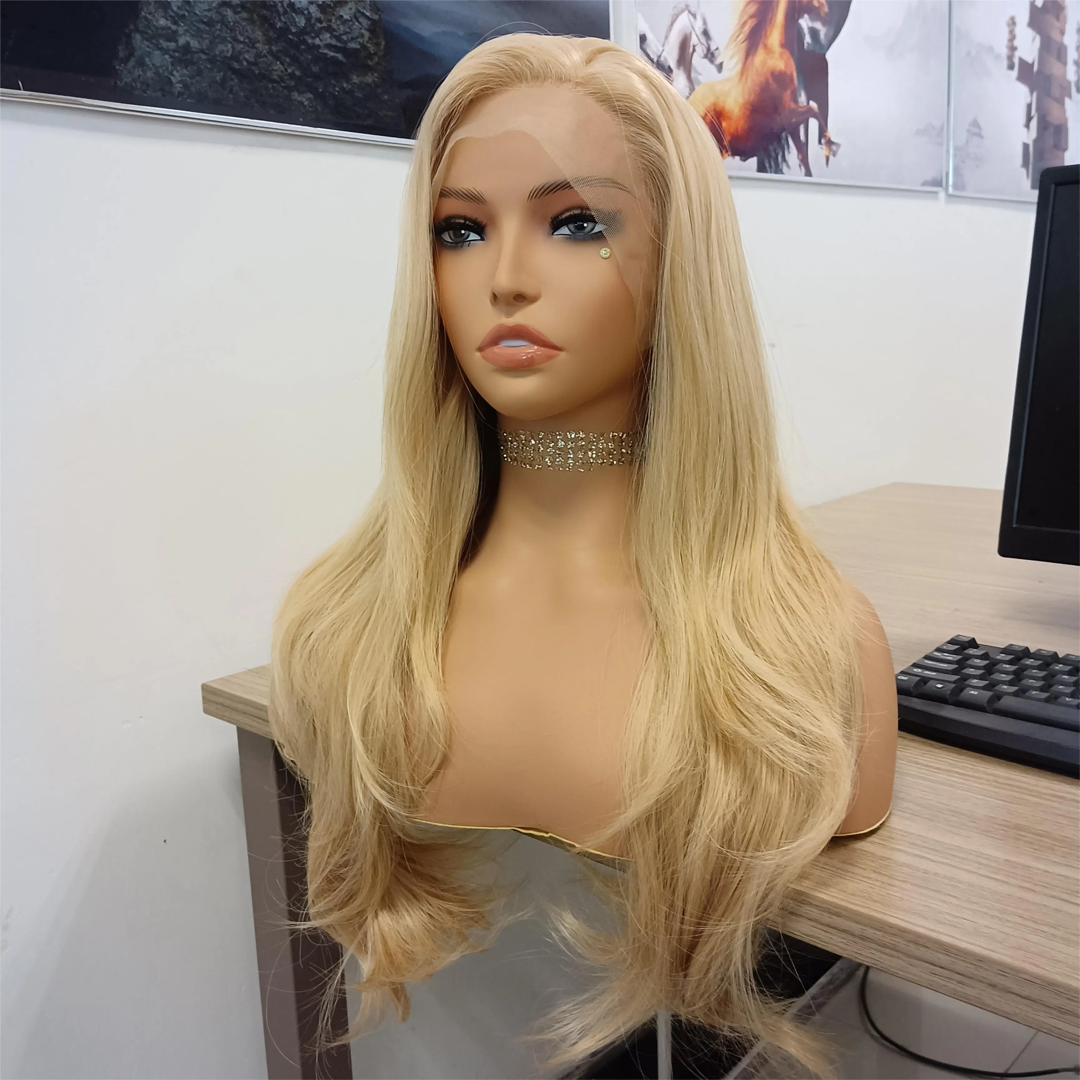 Rongduoyi свободный волнистый блондинный парик - Фотография_3