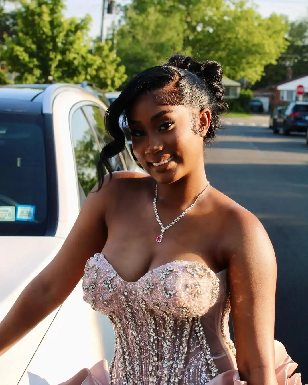 Pink ruffle sequin strapless evening - Фотография_5