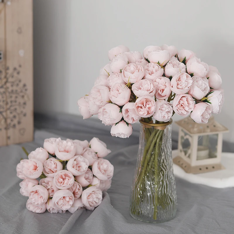 27 головок, розовые розы