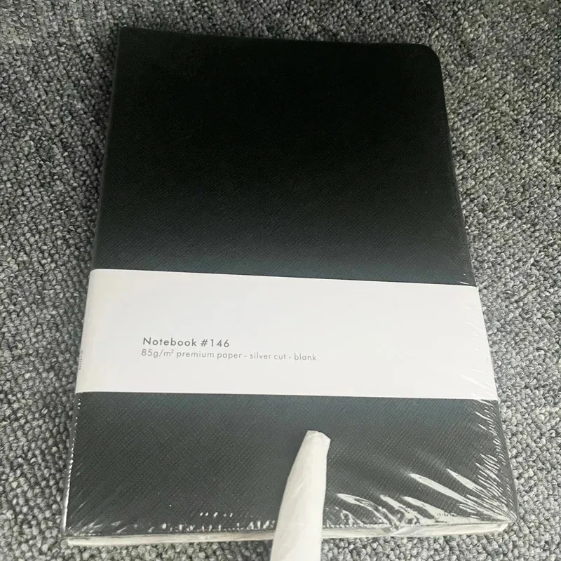 Классический блокнот mb черного/красного/синего - Фотография_5