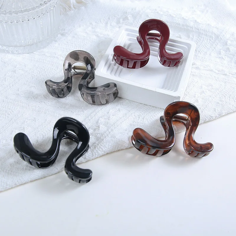 Простая нерегулярная заколка для волос - Фотография_4