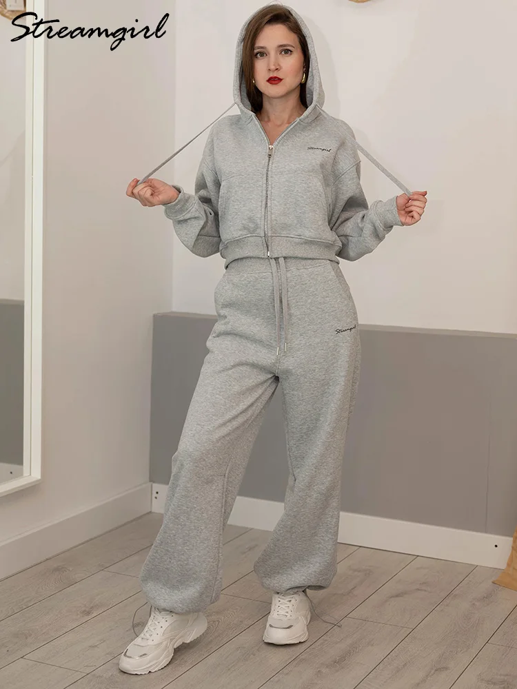 Женские спортивные костюмы - Фотография_3