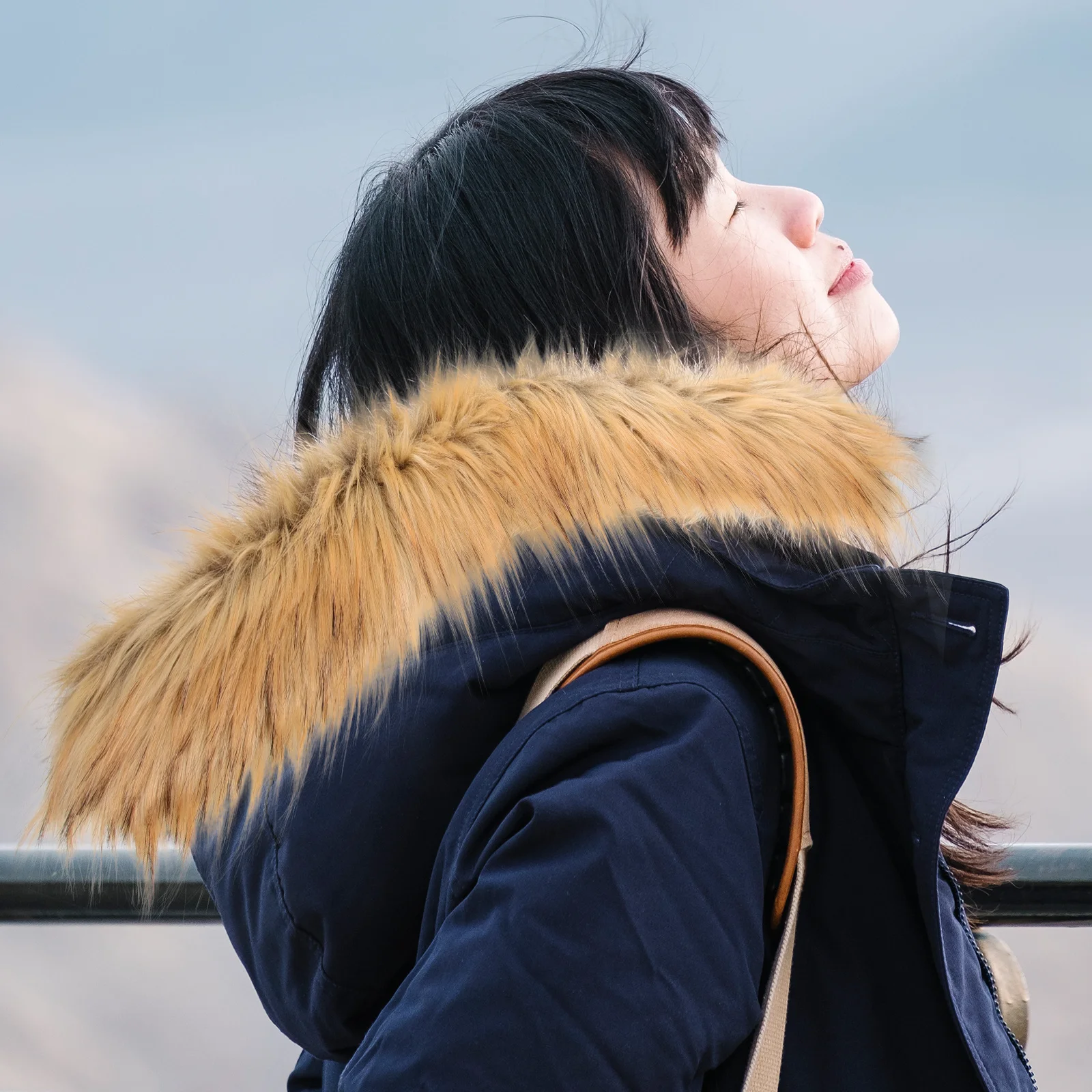 Искусственная отделка капюшоном - Фотография_5