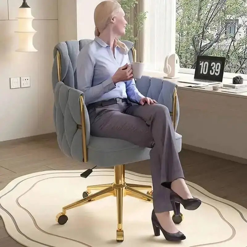 Роскошные стулья с легкой спинкой - Фотография_6