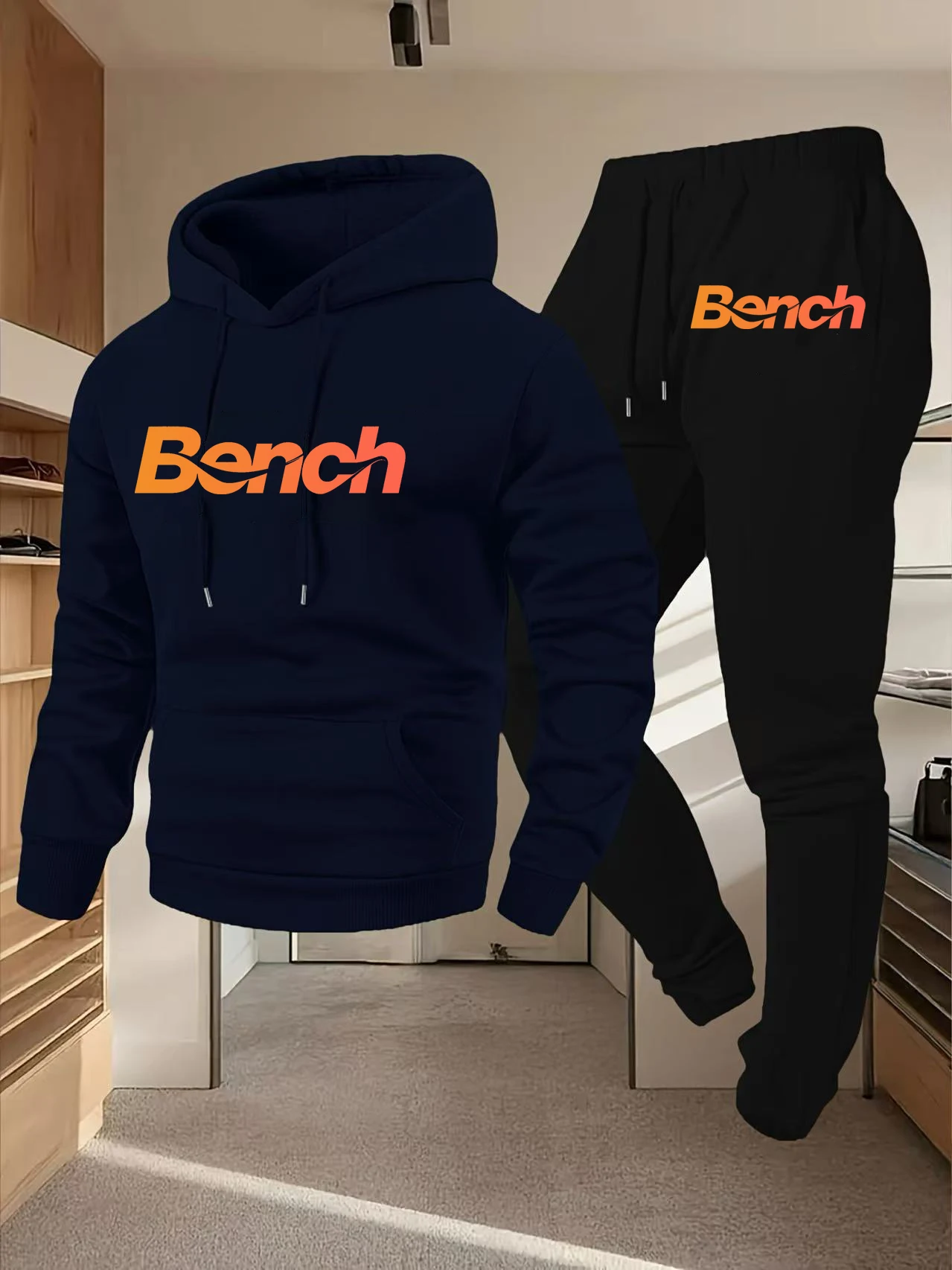 Мужской комплект с капюшоном в базовом стиле