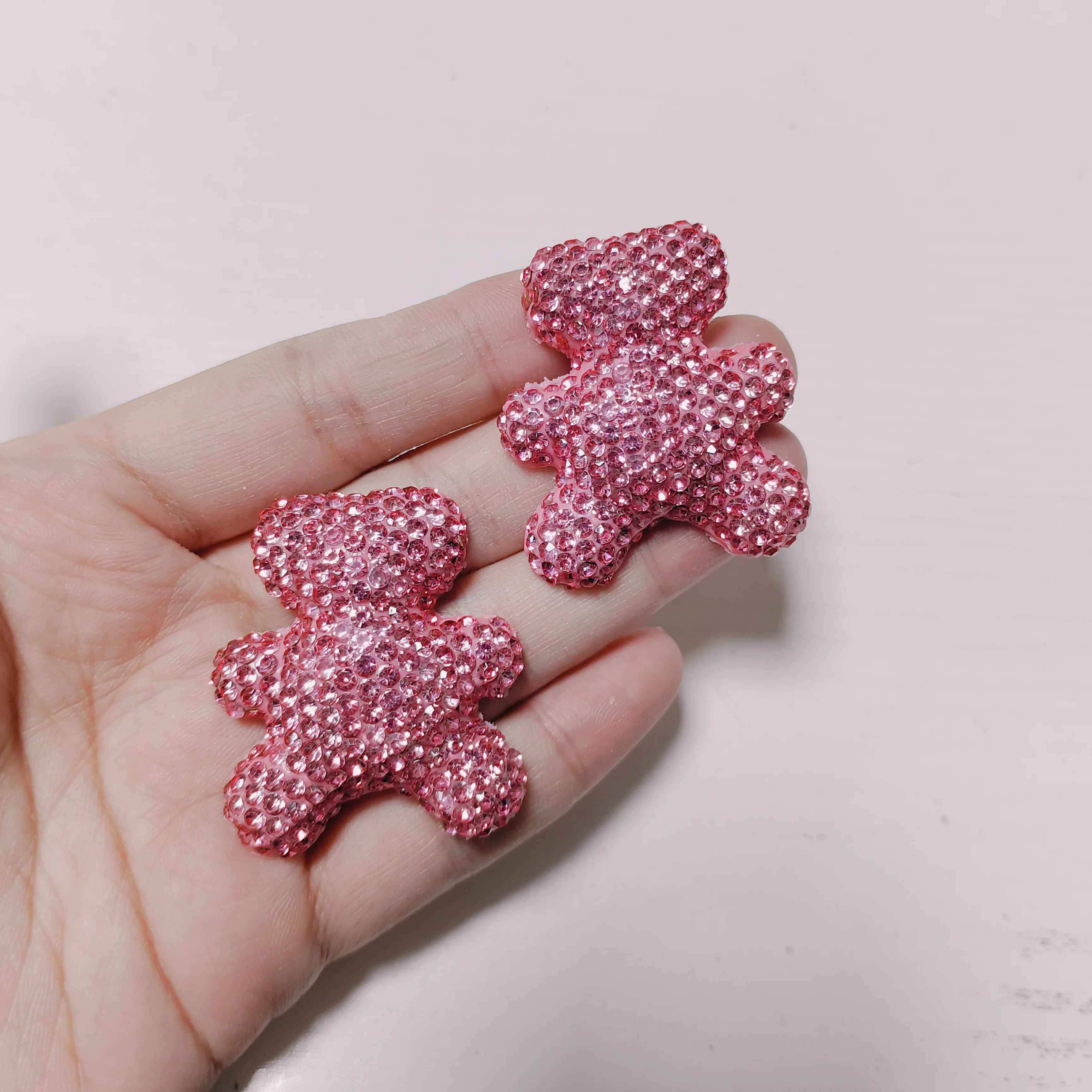 Блестящие стразы с бантом в виде медведя