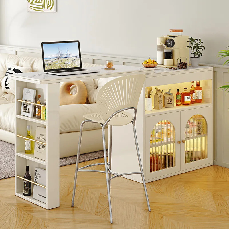 Домашний входной шкаф