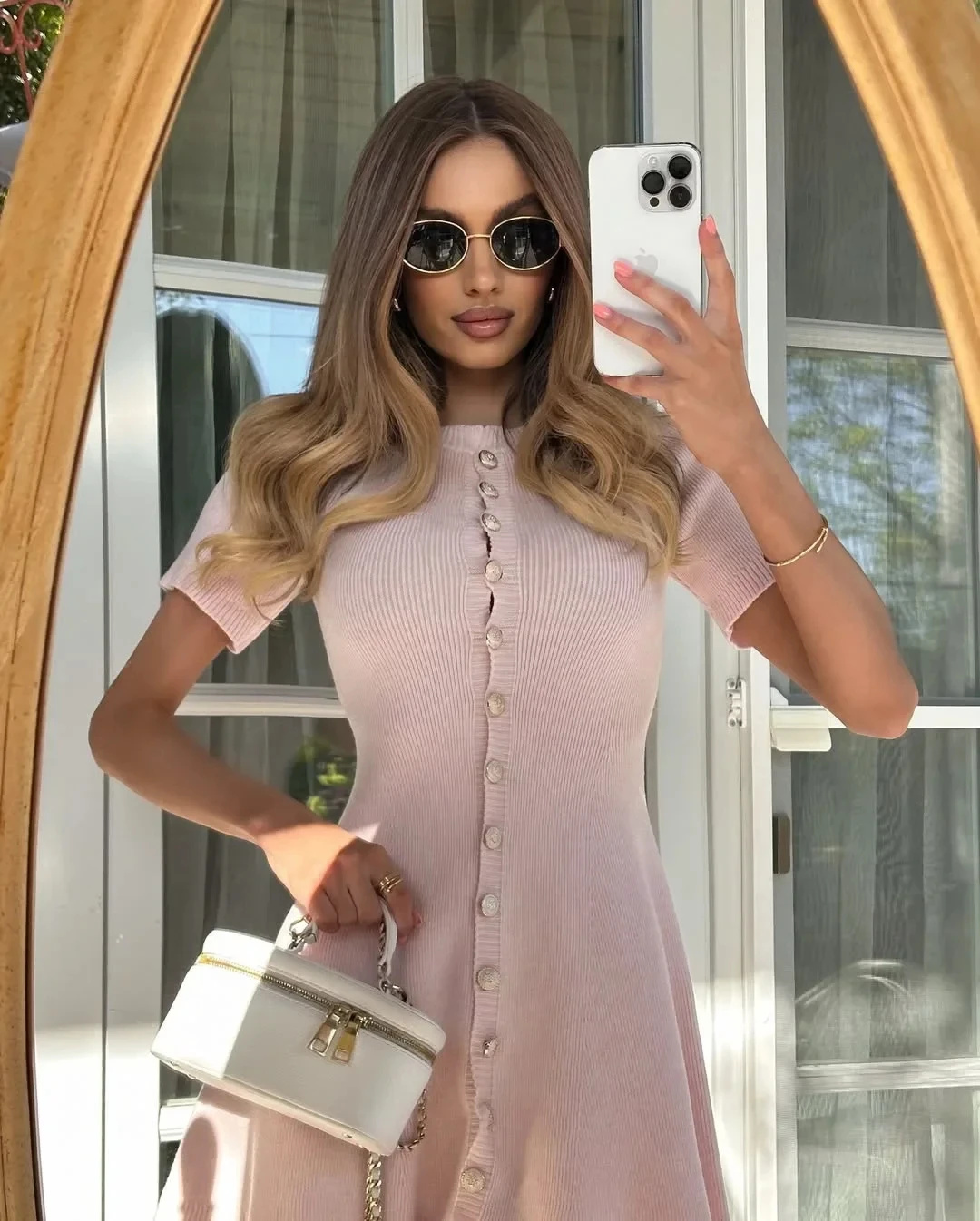 Robe tricotée à manches courtes pour femmes - Фотография_4