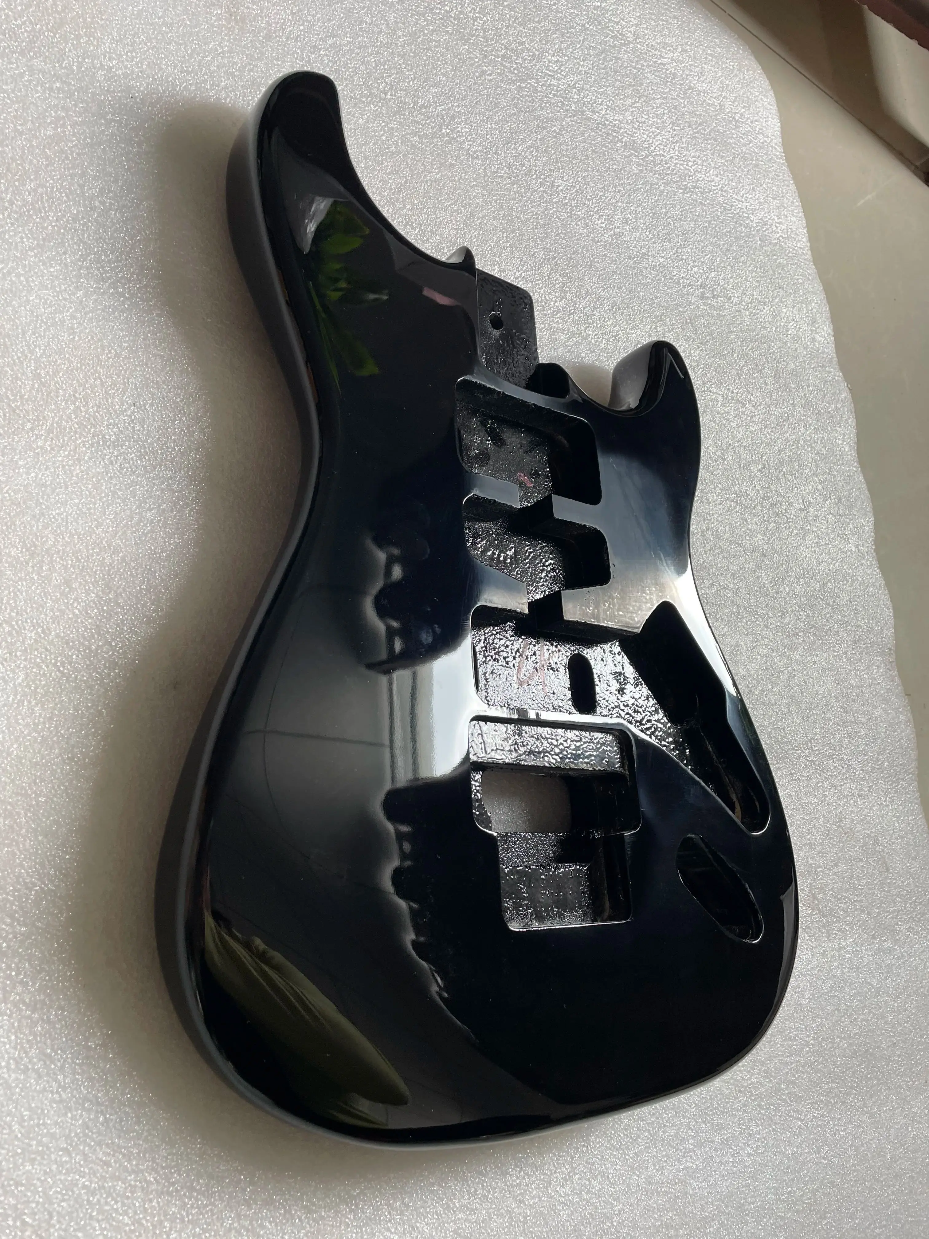 Корпус электрогитары floyd rose - Фотография_5
