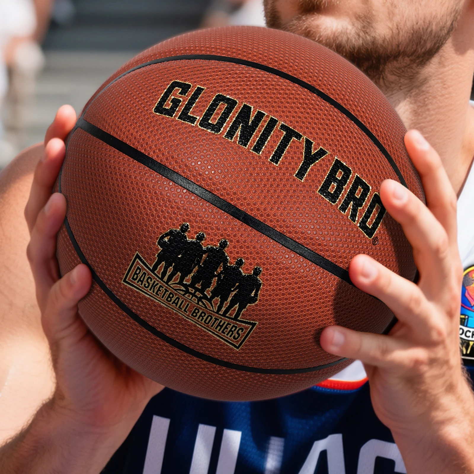 Коричневые баскетбольные мячи из - Фотография_2