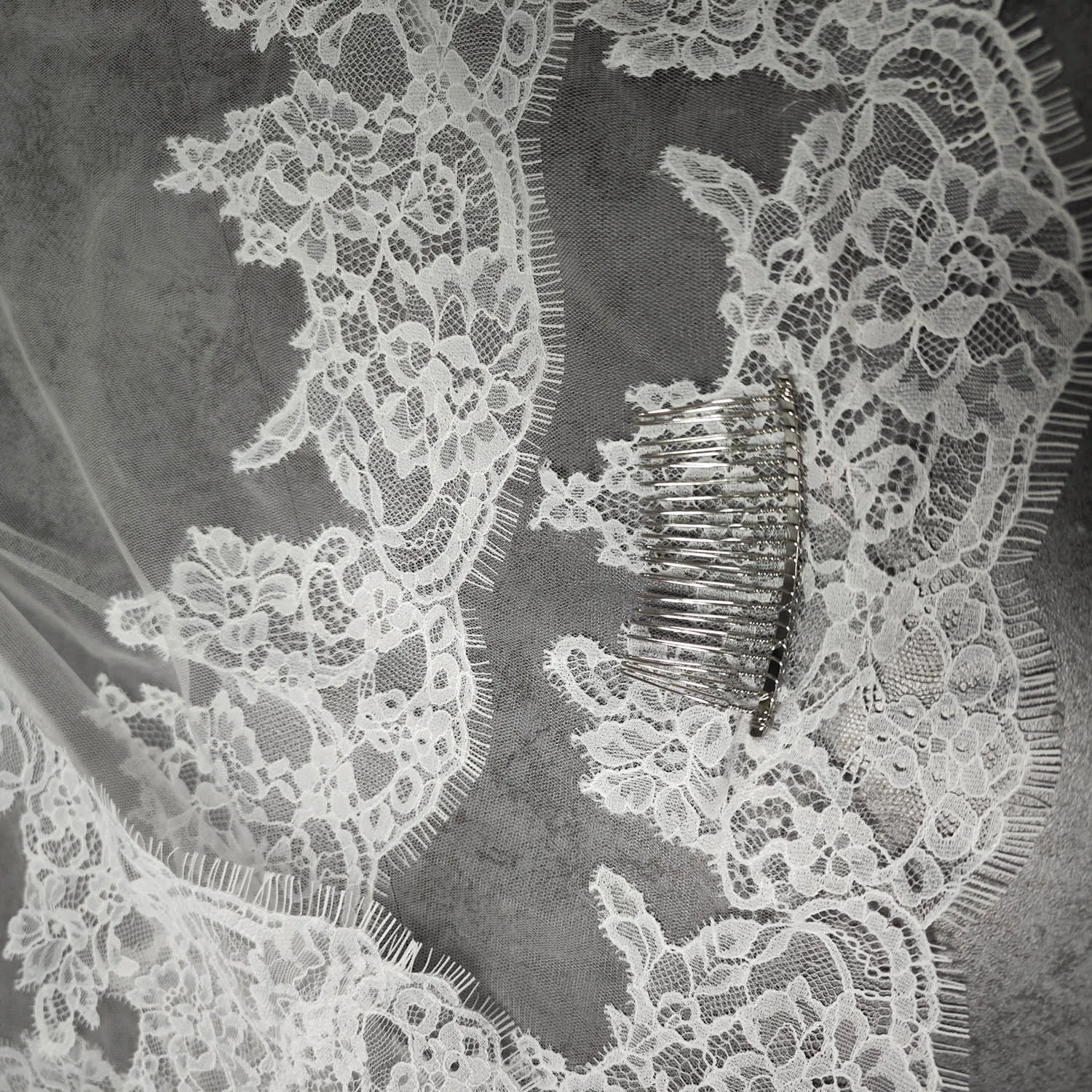 Короткая свадебная фата mantilla - Фотография_4