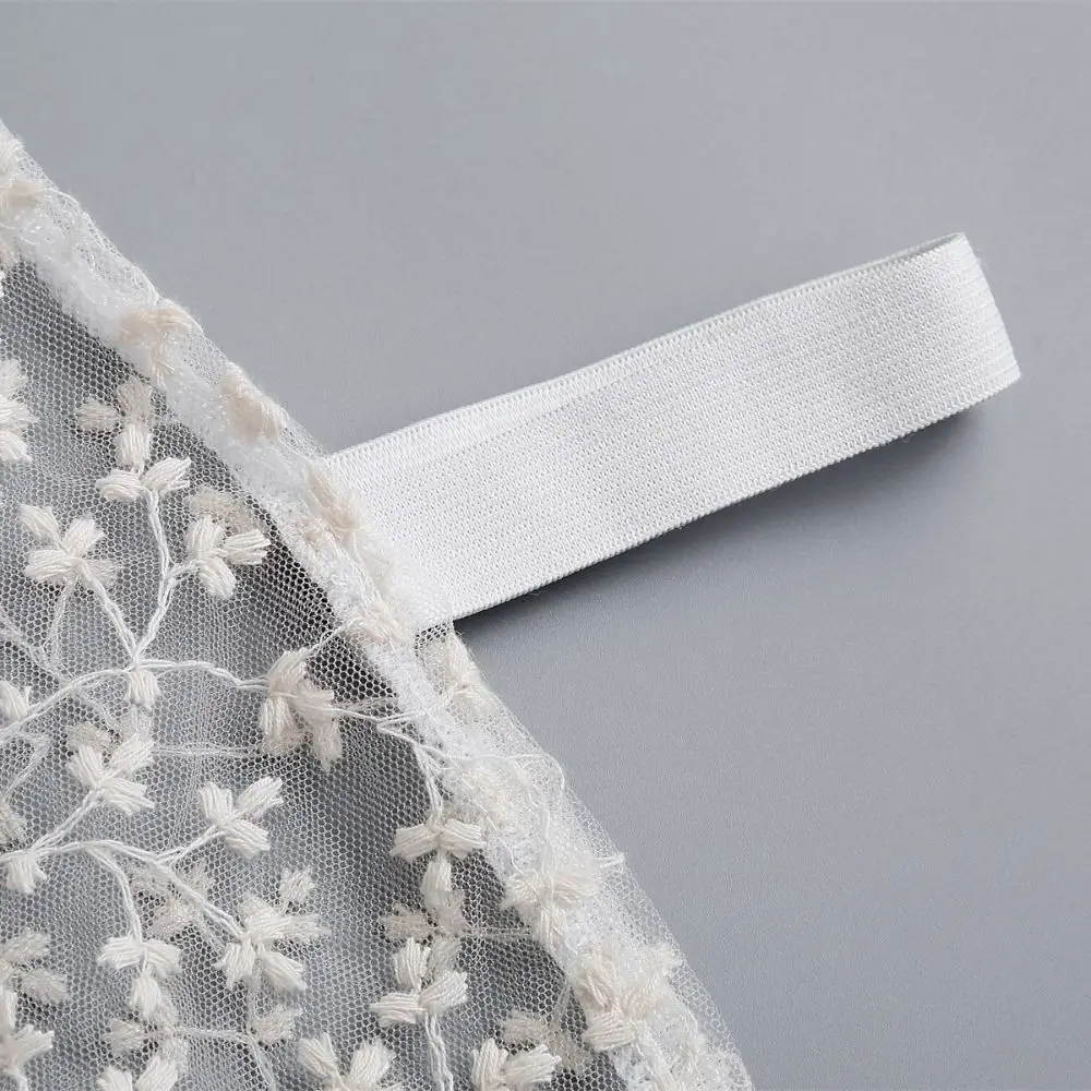 Красивый лепесток с искусственным воротником - Фотография_4