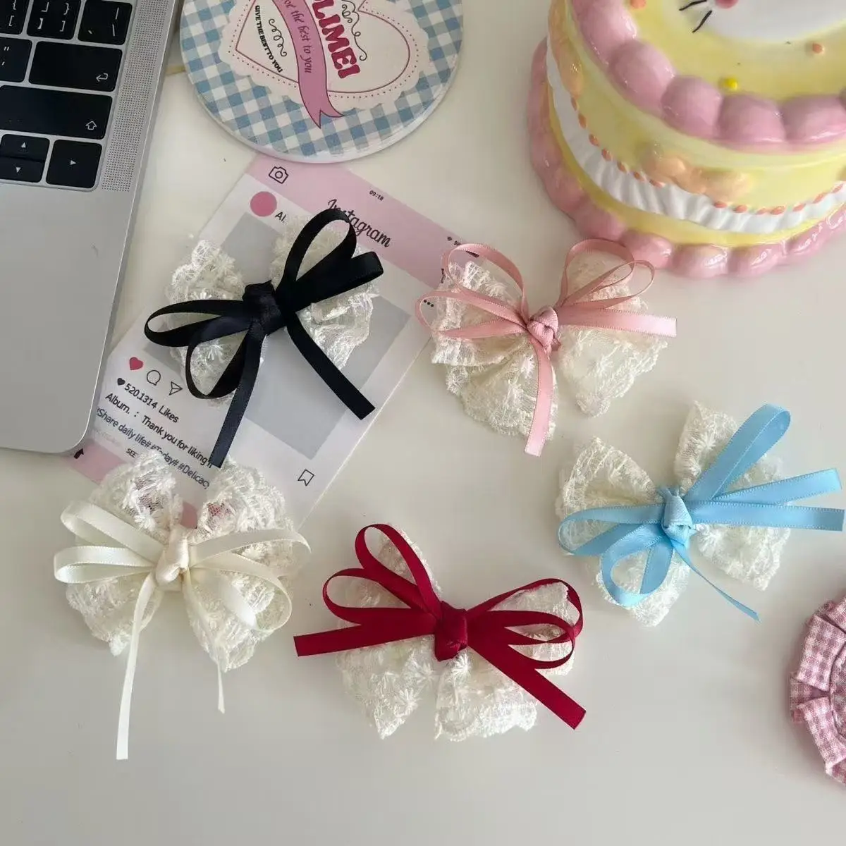 Элегантные заколки для волос с кружевным бантом - Фотография_2