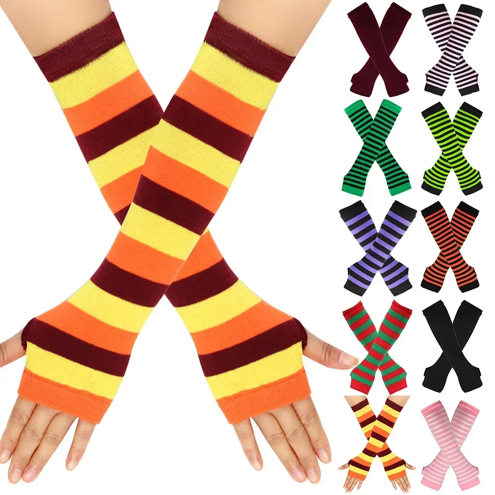 Полосатые зимние длинные перчатки - Фотография_5