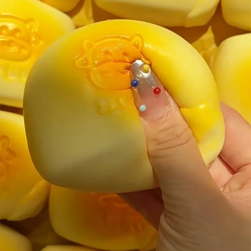 Мягкая игрушка с имитацией молочного хлеба - Фотография_4