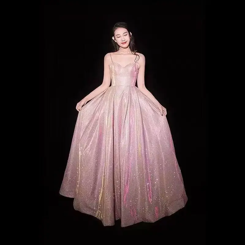 Элегантные блестящие банкетные платья - Фотография_6