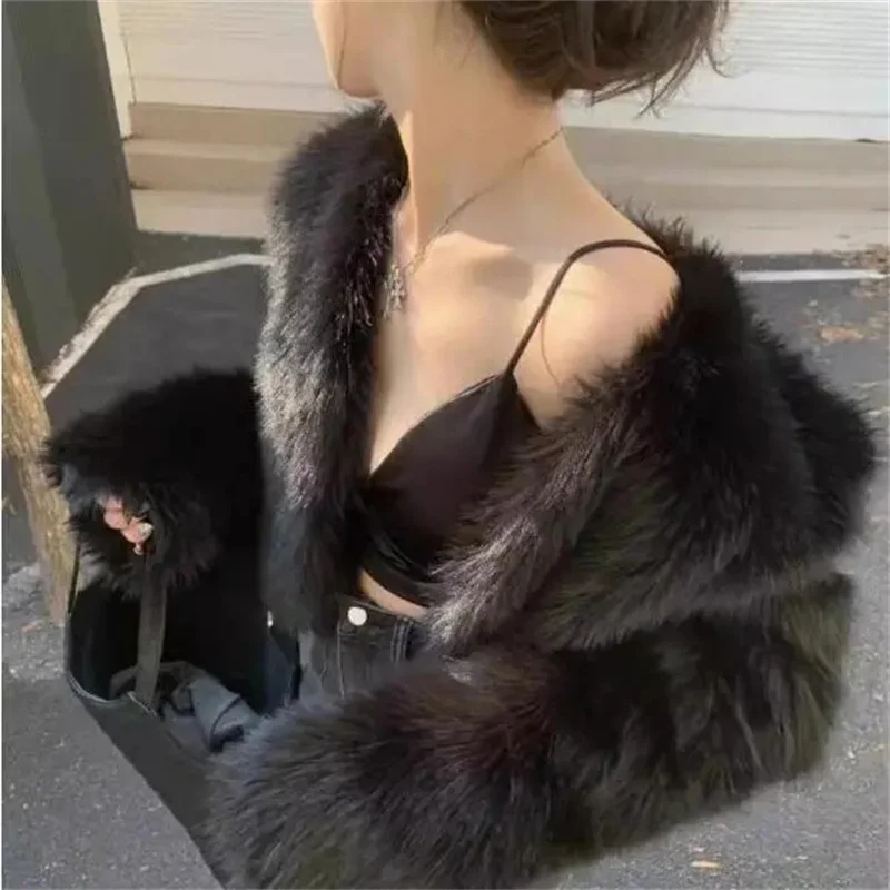 Female faux fur jacket coat autumn - Фотография_5