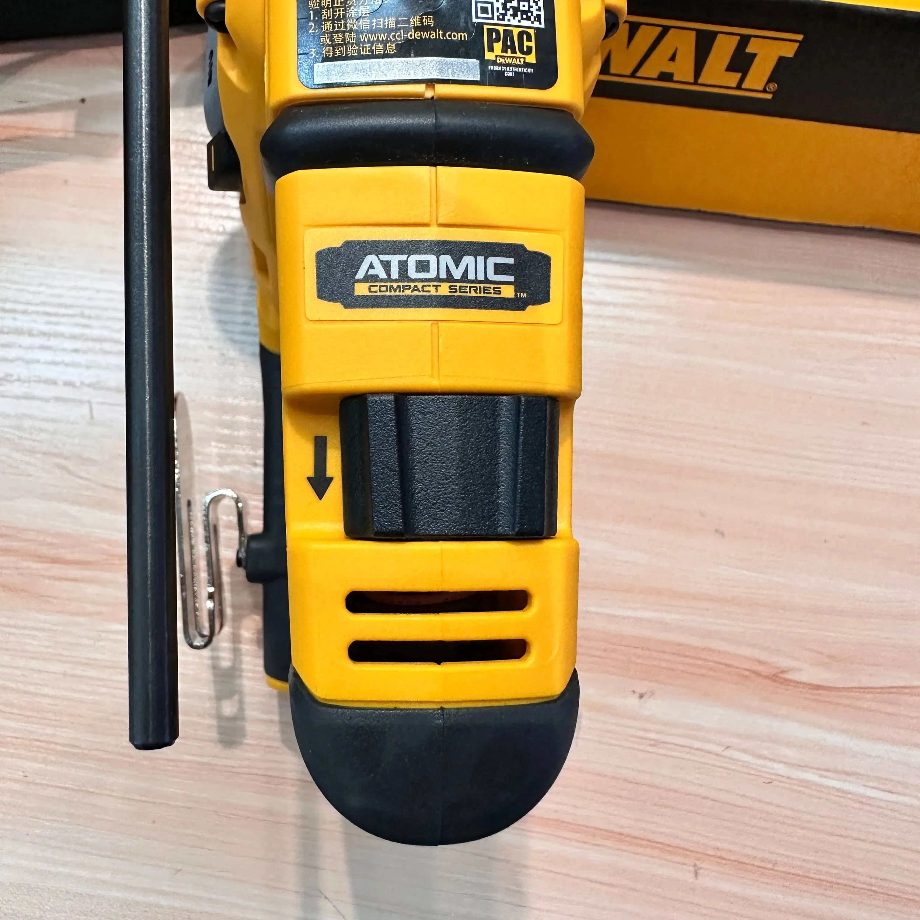 Dewalt dch172 аккумуляторная перфораторная дрель 20 в макс - Фотография_6