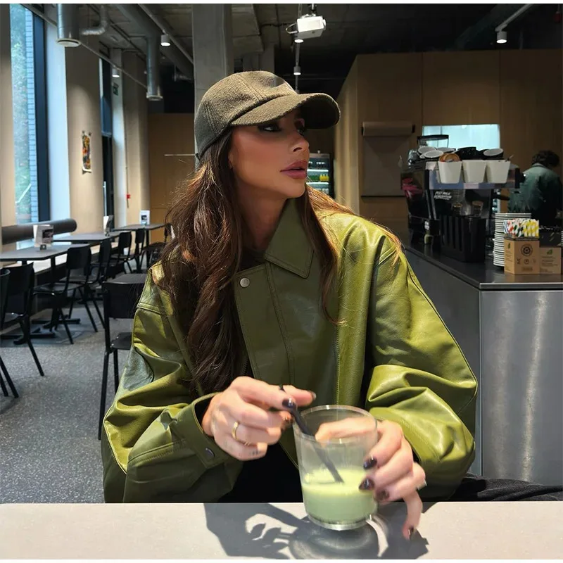 Трендовая винтажная зеленая куртка - Фотография_3