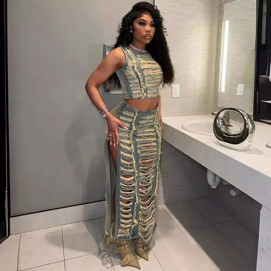 Женское рваное джинсовое платье - Фотография_3