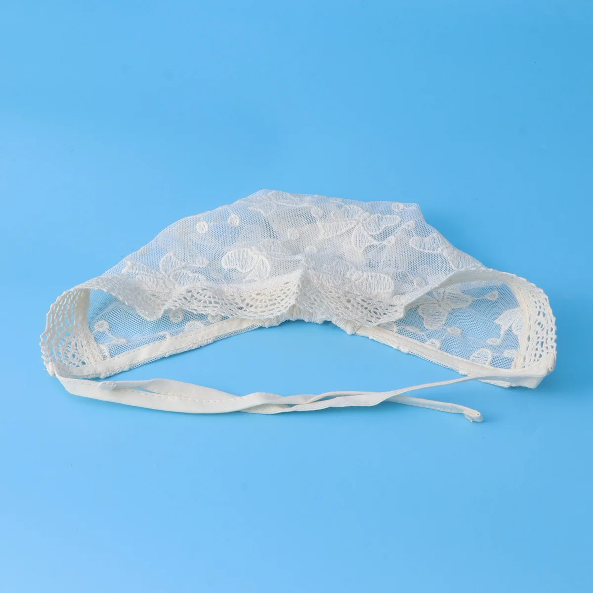 Детская кружевная шапка с бантом