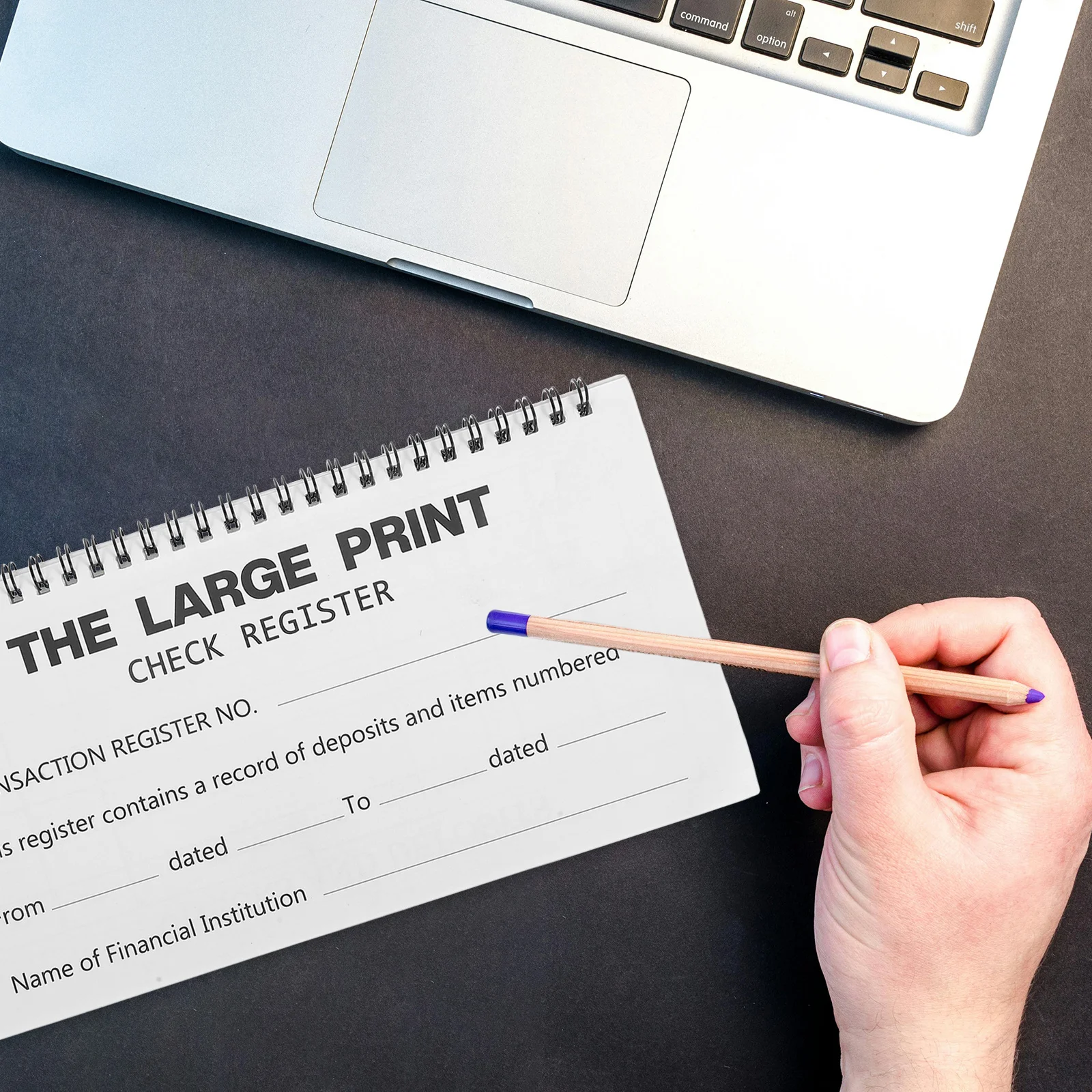 Изящный финансовый трекер-планировщик в спиральном переплете - Фотография_6