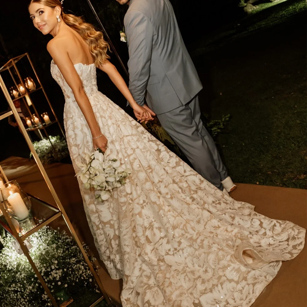 Белые кружевные платья для выпускного - Фотография_3