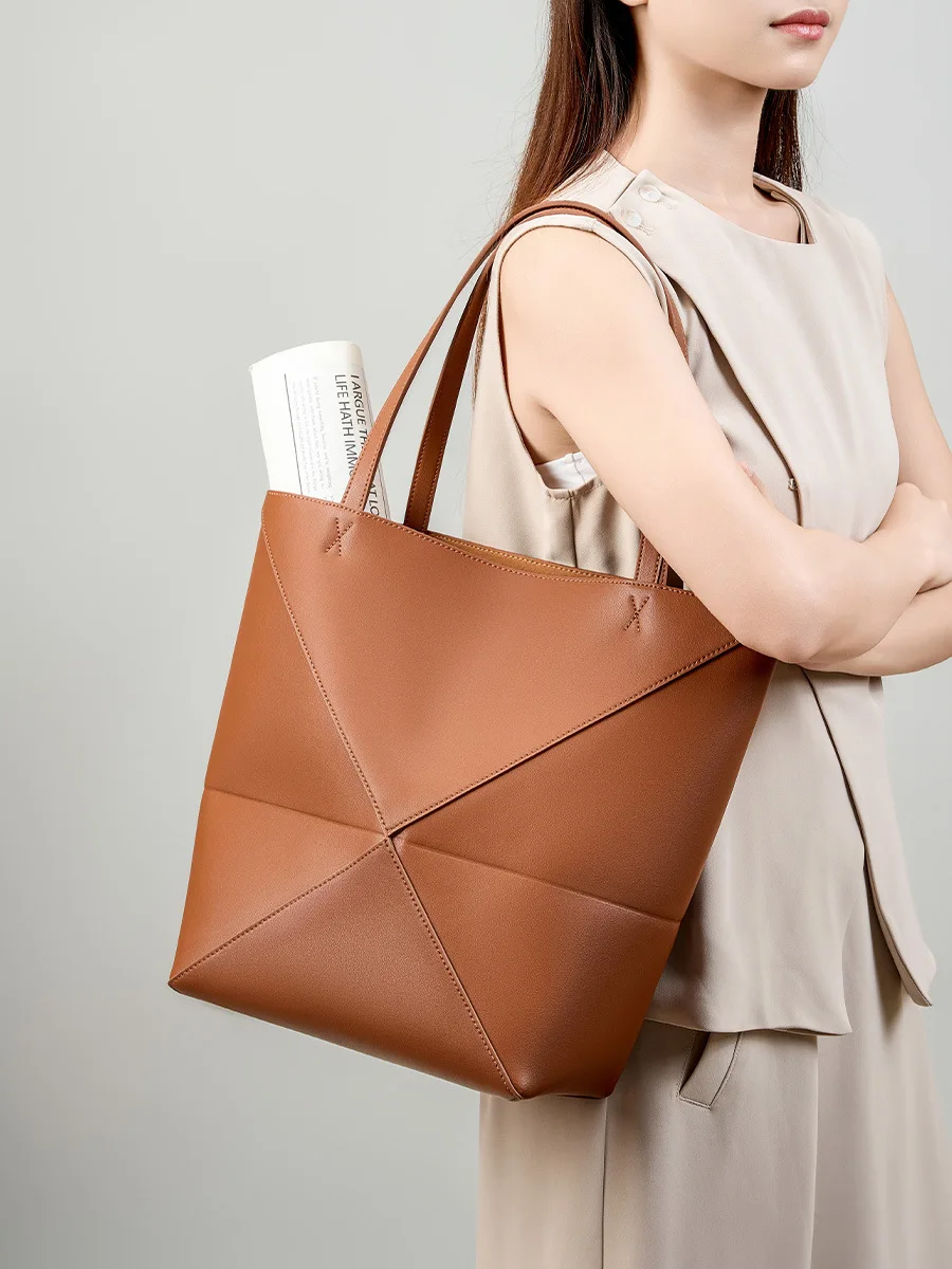 Складная сумка-ведро с геометрическим рисунком