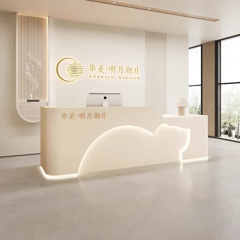 Профессиональный эстетический стол для приема с полками - Фотография_3