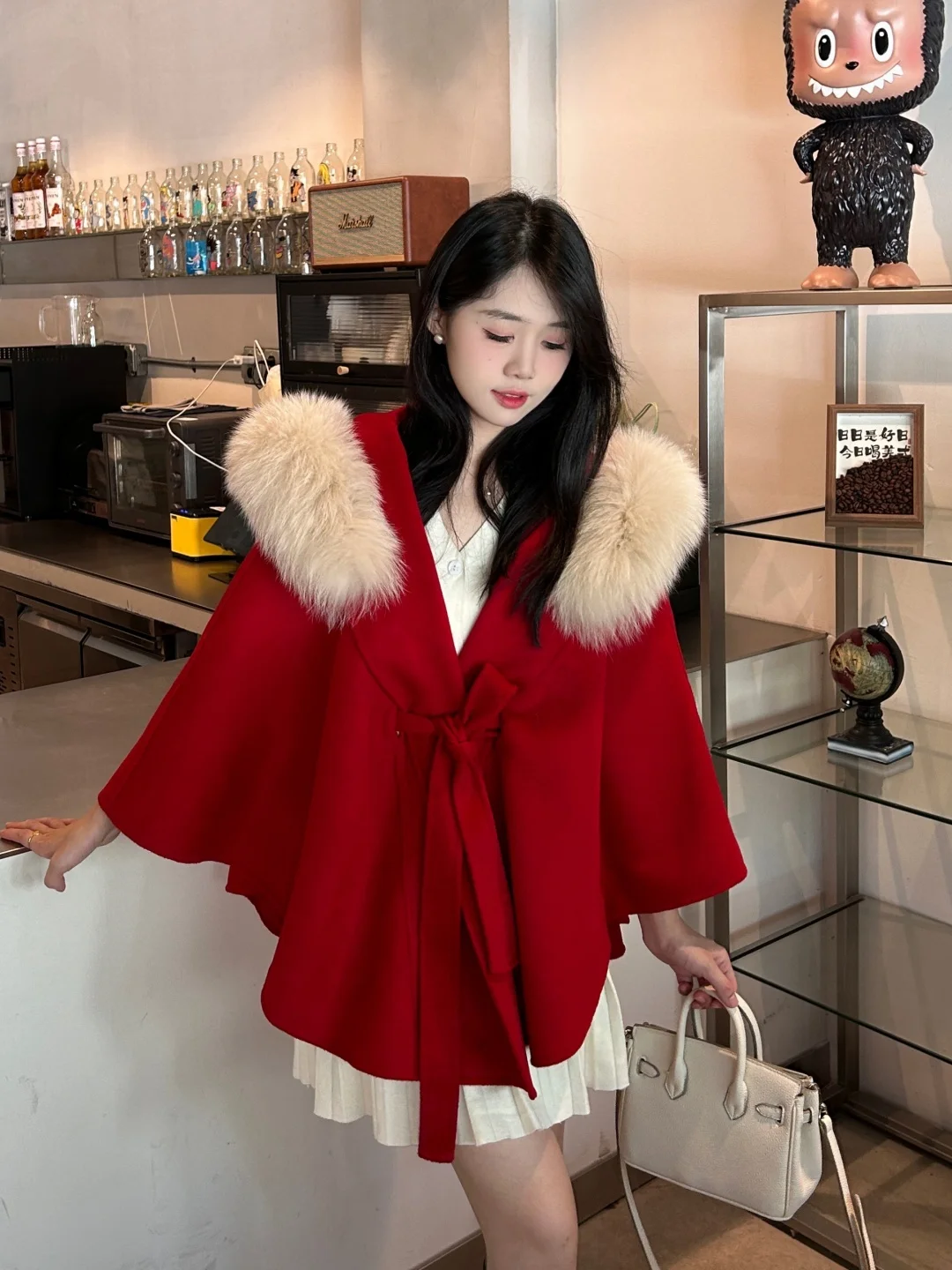 Женское пальто с поясом - Фотография_6