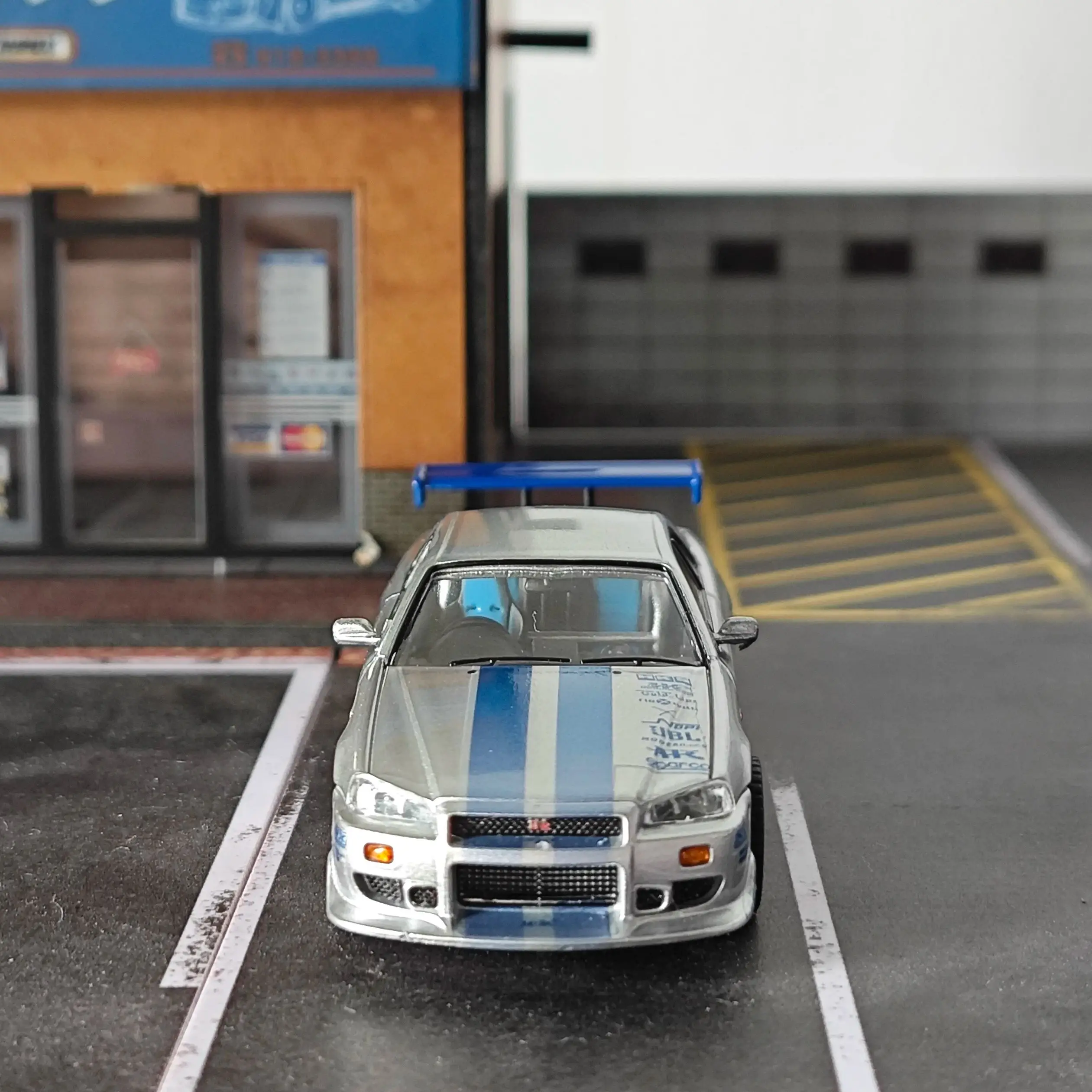 Kod gfcc 1:64 gtr r34 новая выставочная - Фотография_4