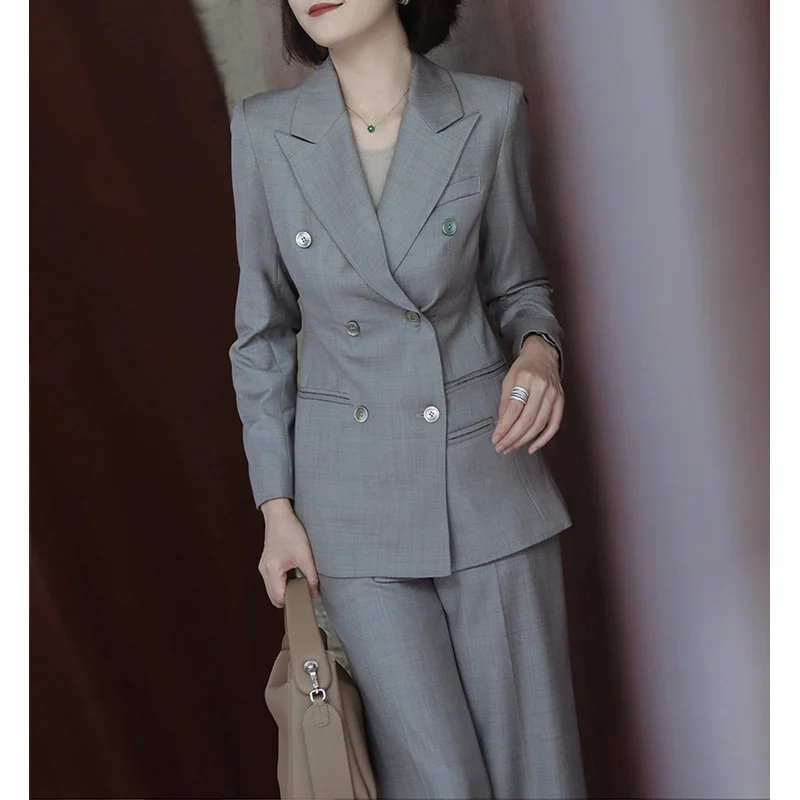 Женские шерстяные костюмы - Фотография_5