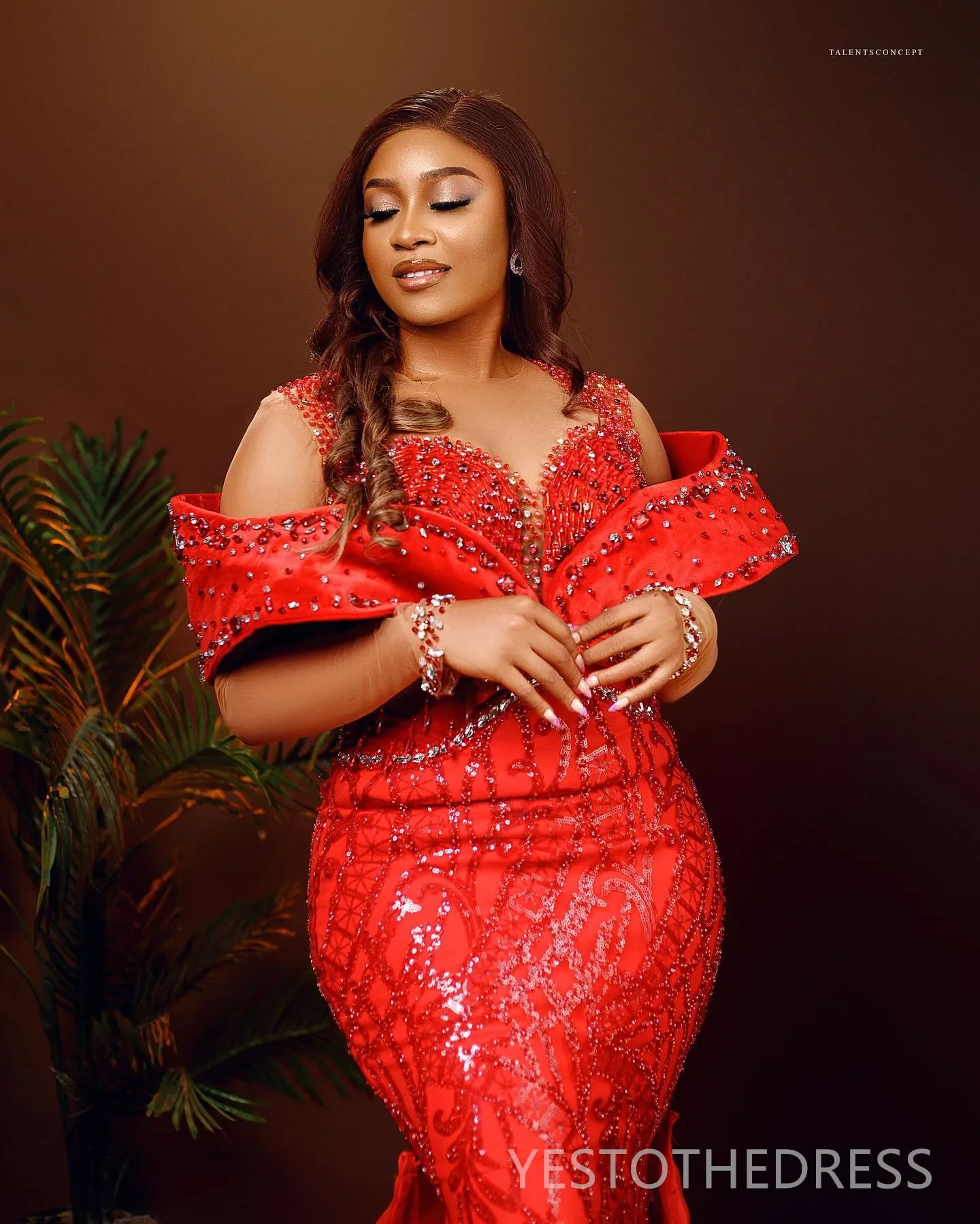 Платье для выпускного вечера больших размеров со съемным шлейфом - Фотография_4