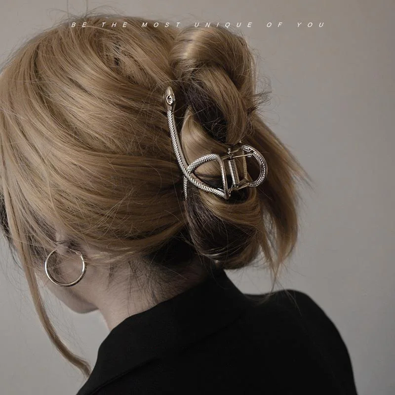 Ruoshui женская металлическая заколка-краб в виде змеи - Фотография_3