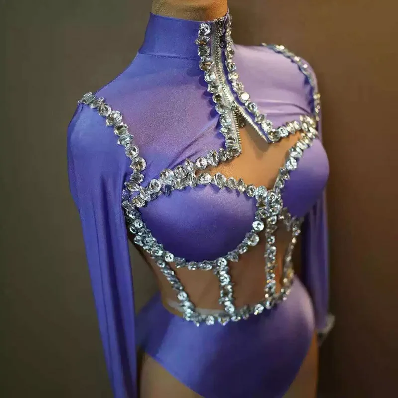 Сверкающий комбинезон со стразами - Фотография_3