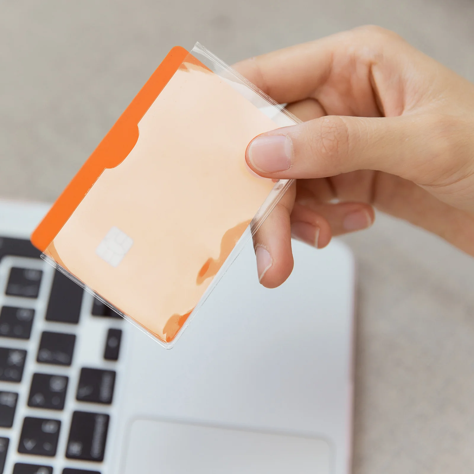 Прозрачные защитные рукава для держателей карт - Фотография_6