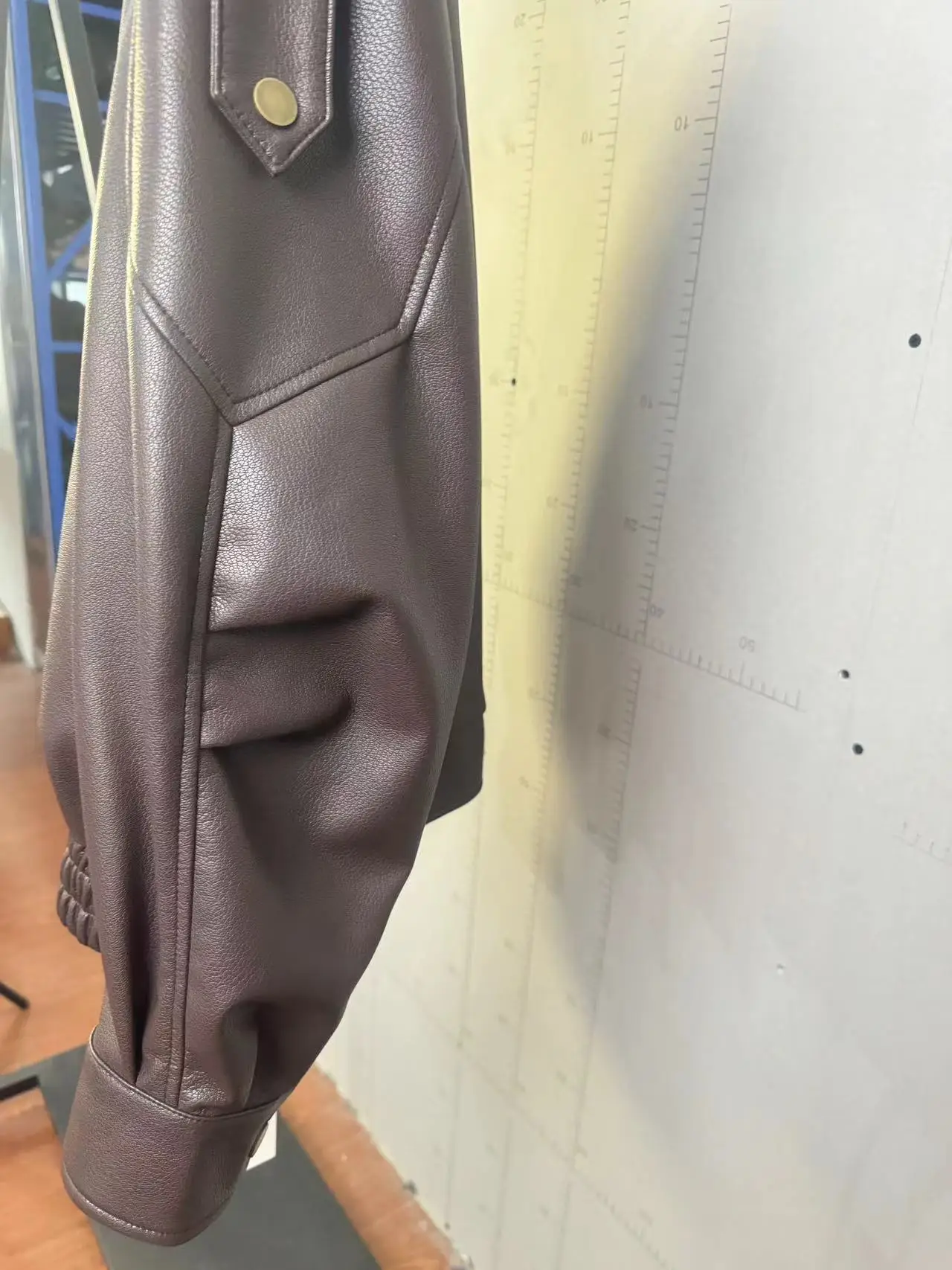 Новое модное женское короткое пальто из овчины из натуральной кожи - Фотография_6