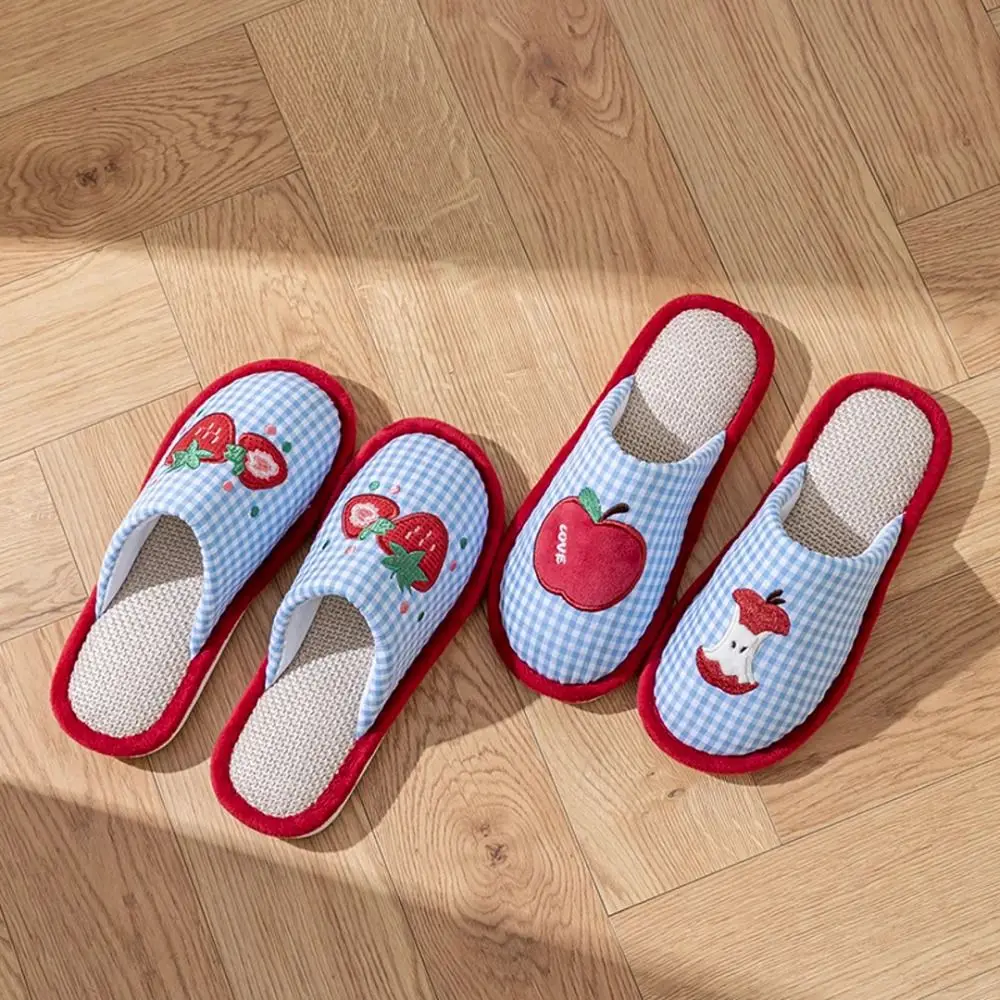 Kawaii клубничные домашние льняные тапочки - Фотография_3