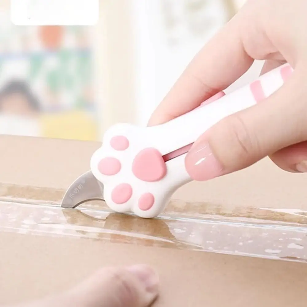 Милая кошачья лапа - Фотография_3