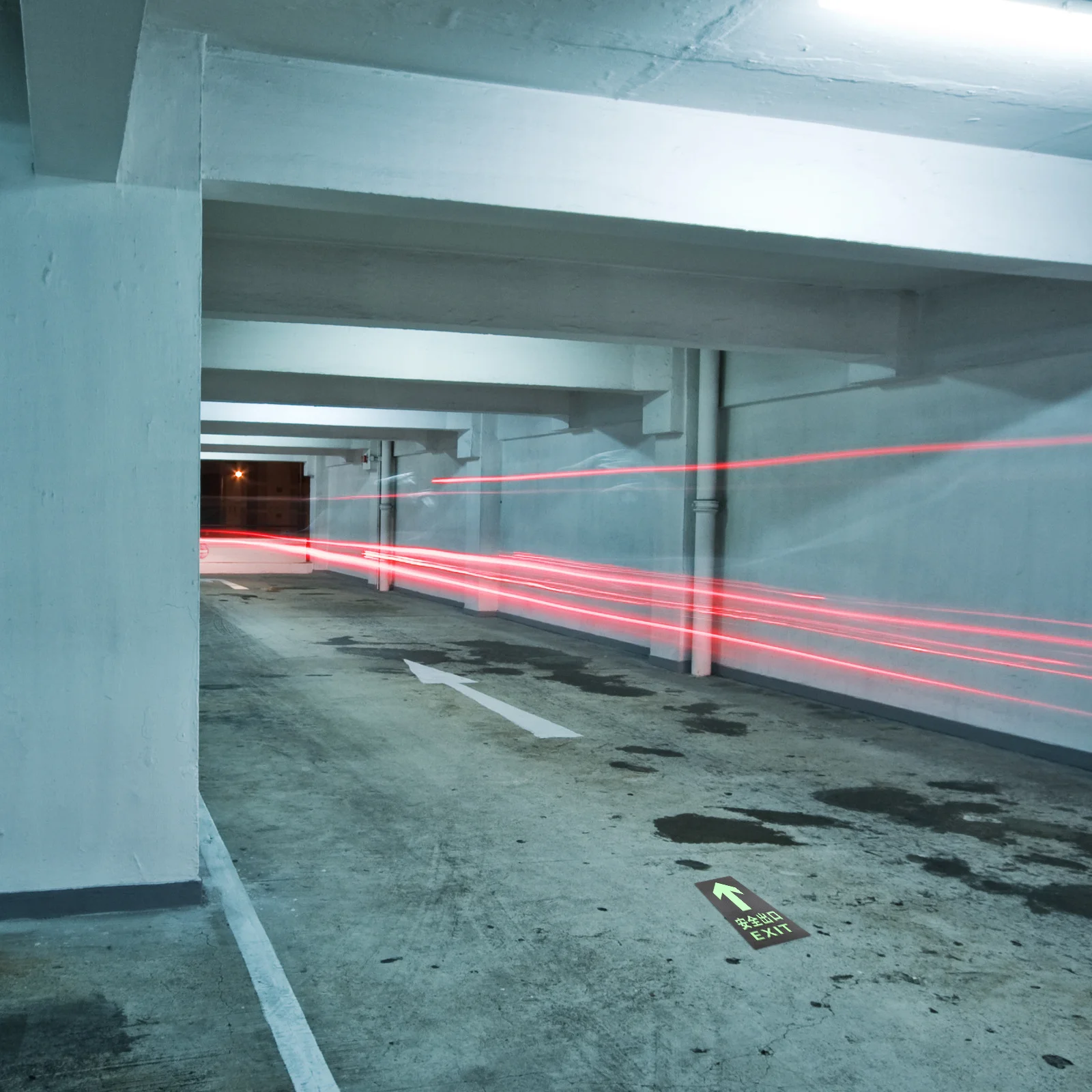 Фотолюминесцентные наклейки для выхода - Фотография_6