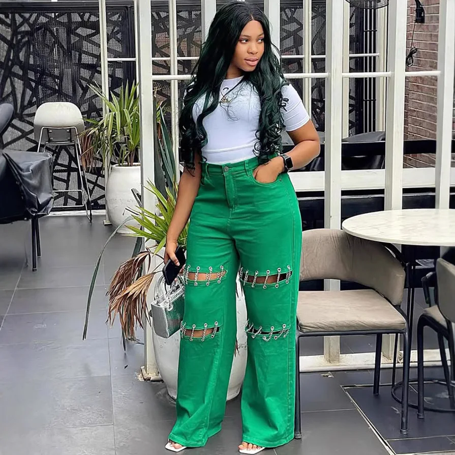 Новые повседневные джинсы с пустыми ногтями и цепочкой