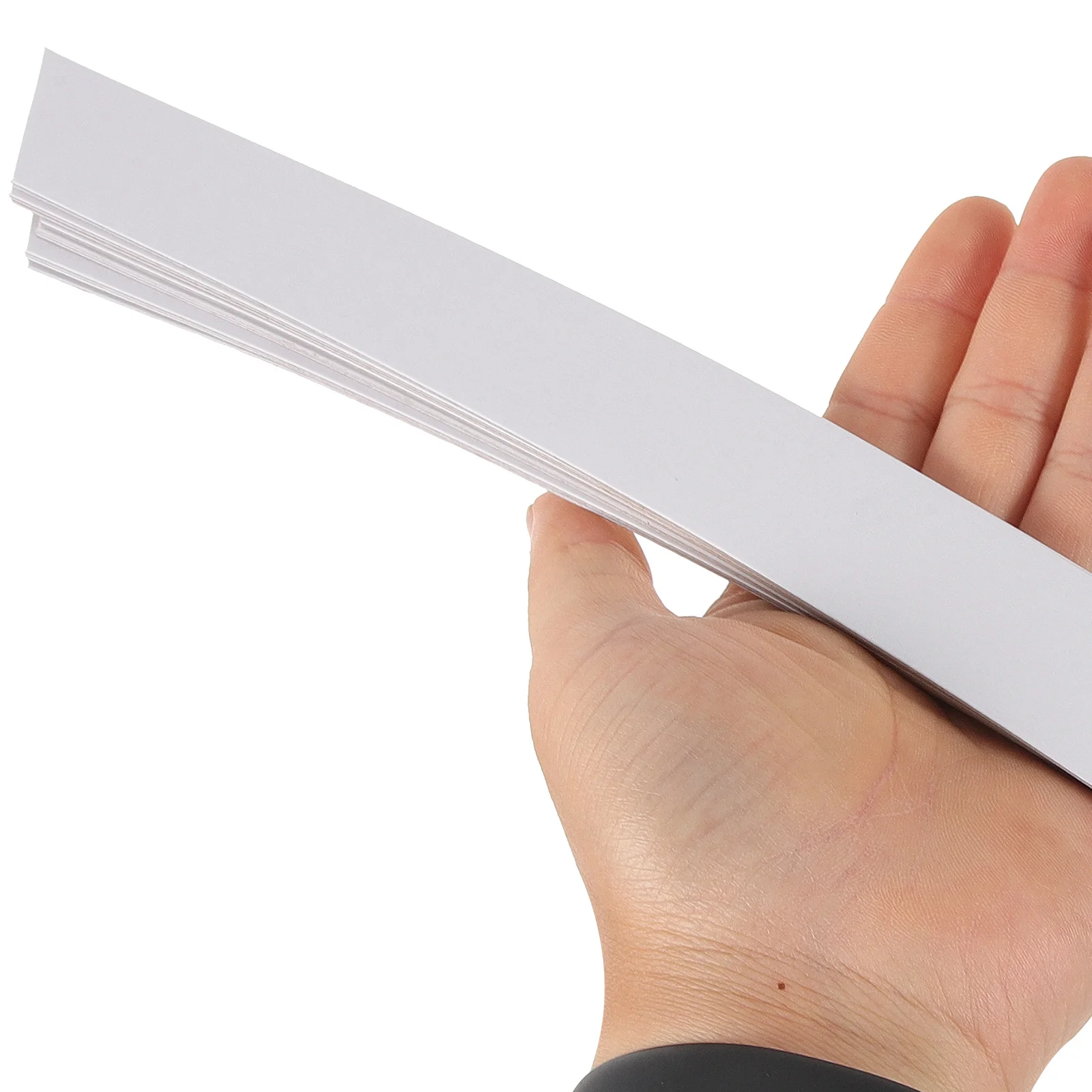 Бумажный воротник рубашки