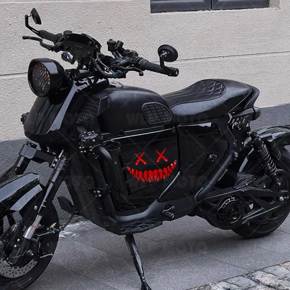 Мотоцикл дьявол улыбающееся лицо - Фотография_3