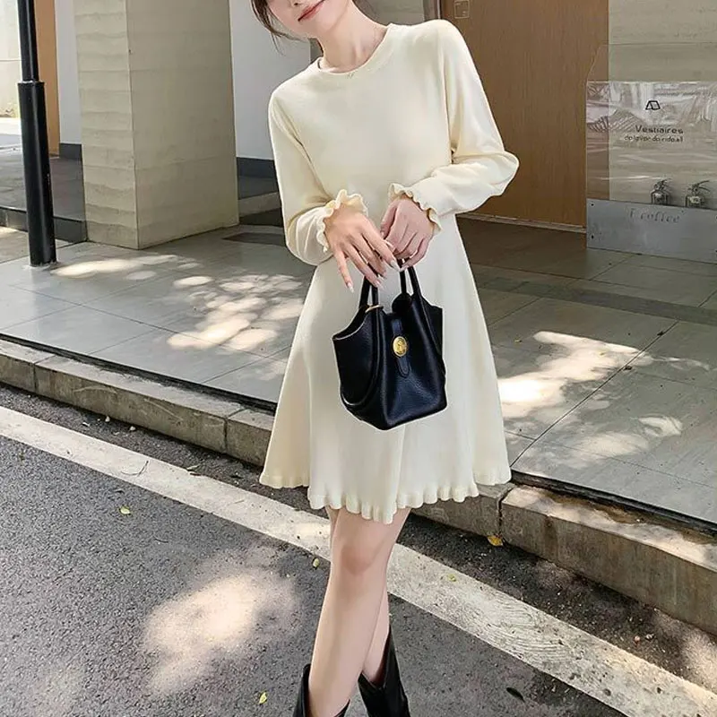 Базовые однотонные платья женская - Фотография_5