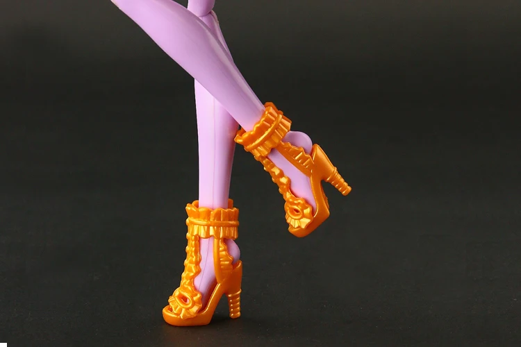 Новая модная обувь для куклы monster high - Фотография_4